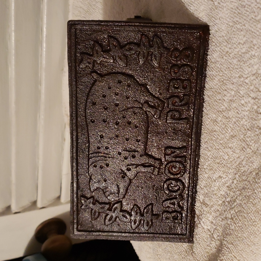 Cast Iron Bacon Press
